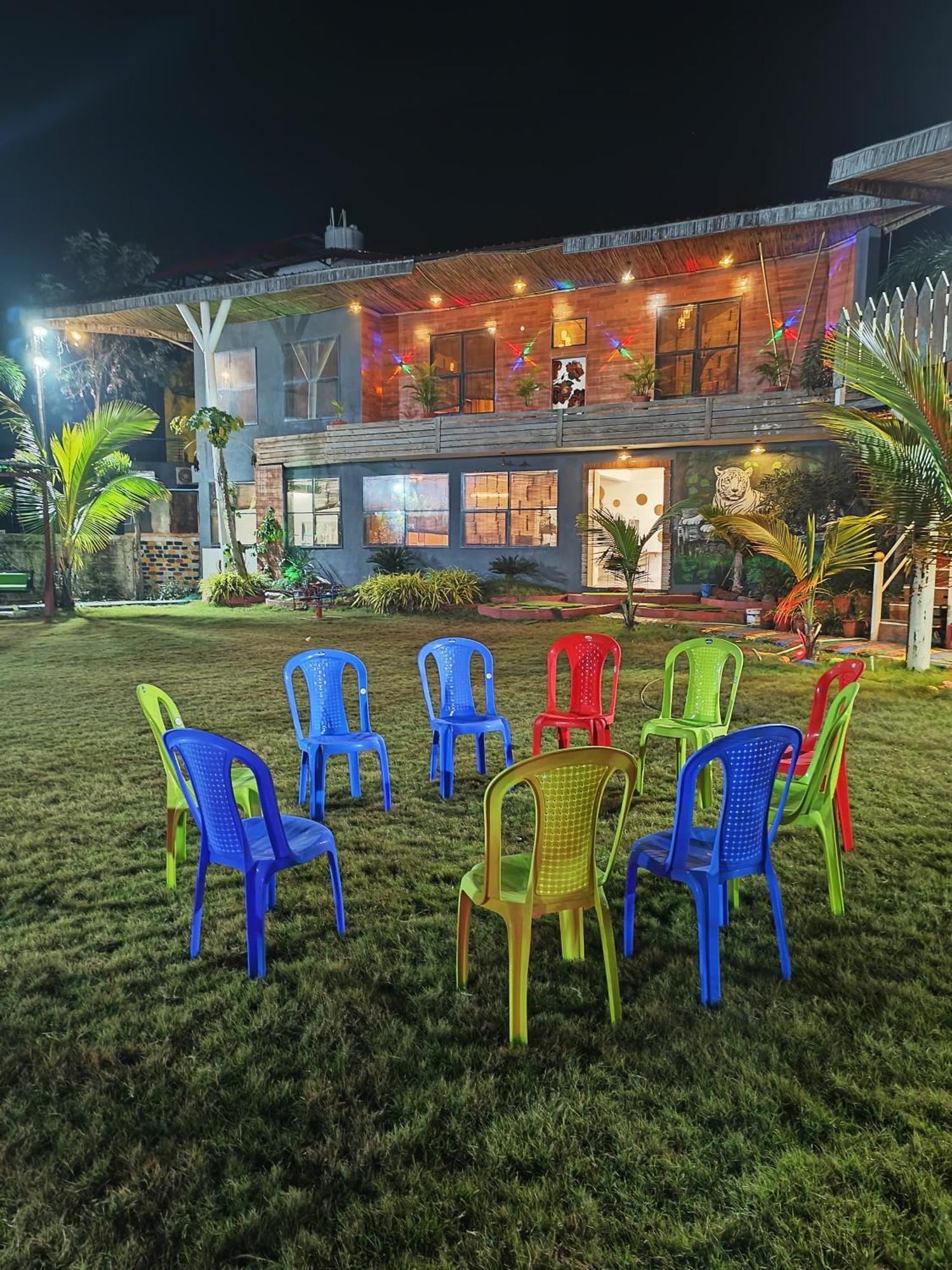 Leopard Farmhouse Mhow ภายนอก รูปภาพ