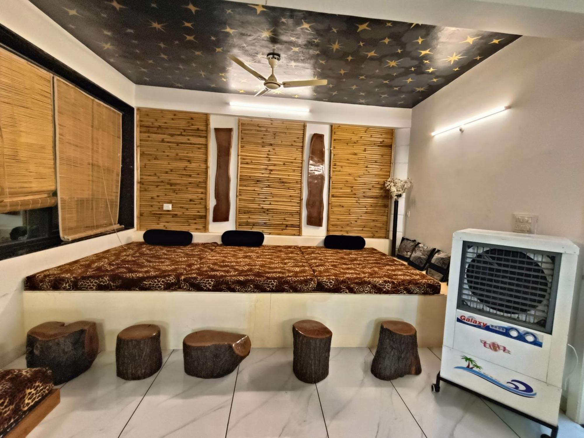 Leopard Farmhouse Mhow ภายนอก รูปภาพ