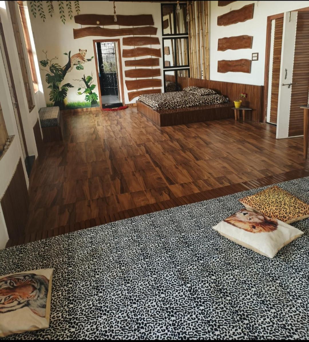 Leopard Farmhouse Mhow ภายนอก รูปภาพ